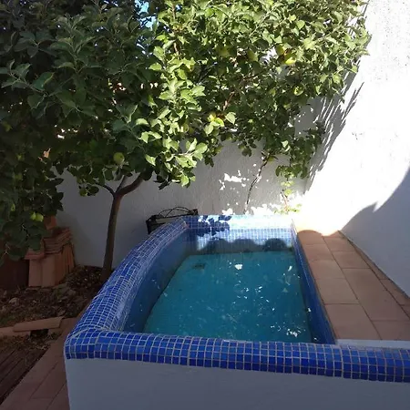 El Pajar De Angelines Holiday home Tocon De Quentar